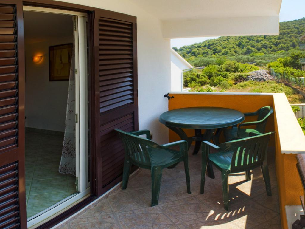 Apartments Villa Annika Slatine Room photo